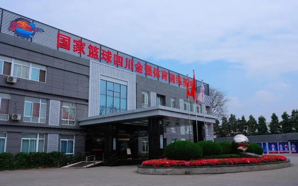 中考篮球技巧训练方法_2
